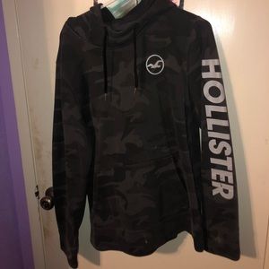 Hollister Unisex Camo Dark Green Round Neck Hoodie